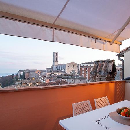 Panoramic Apt - A Due Passi Dal Centro - Italywego Perugia Exterior photo